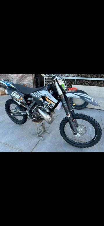 Moto husqvarna 250 tc a vendre beschikbaar voor biedingen