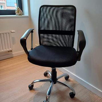 Bureau stoel beschikbaar voor biedingen