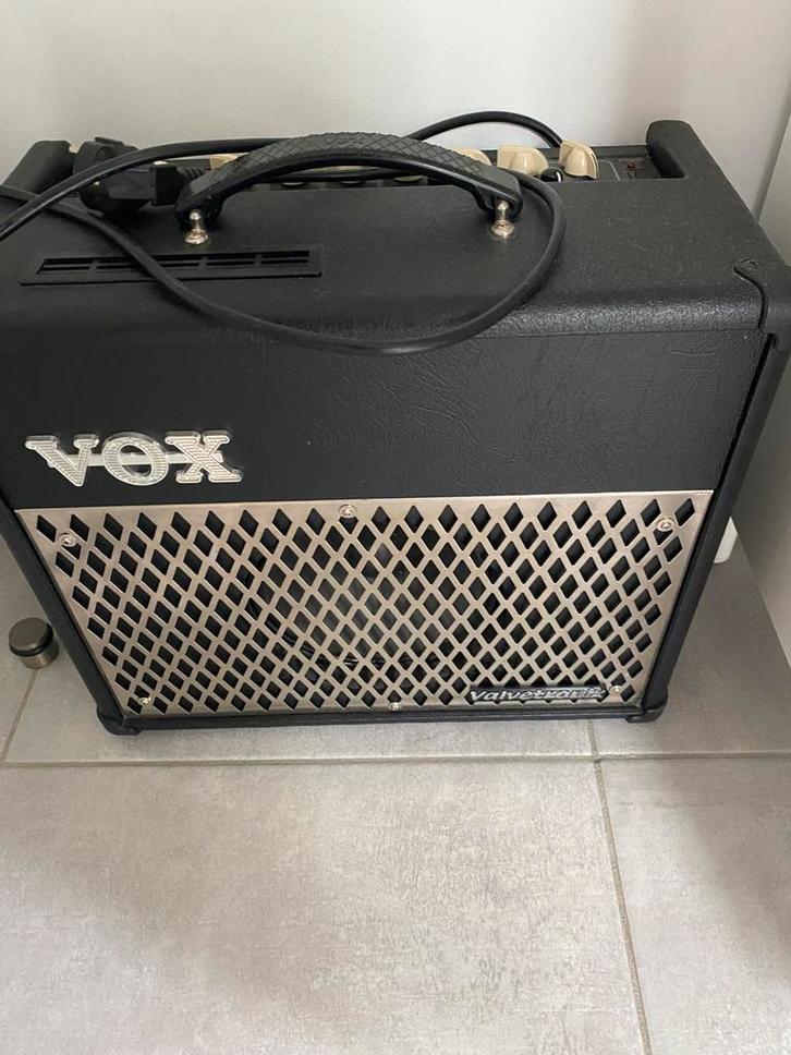 Lot linkse  gitaren en versterker looper kop tel, Muziek en Instrumenten, Versterkers | Bas en Gitaar, Zo goed als nieuw, Ophalen of Verzenden