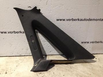 C STIJL BEKLEDING RECHTS Vectra A (86 / 87) (90-269-582-rh) beschikbaar voor biedingen