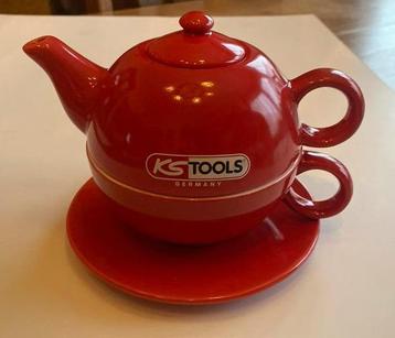 theepot met beker merk KS Tools Germany vintage rood  beschikbaar voor biedingen