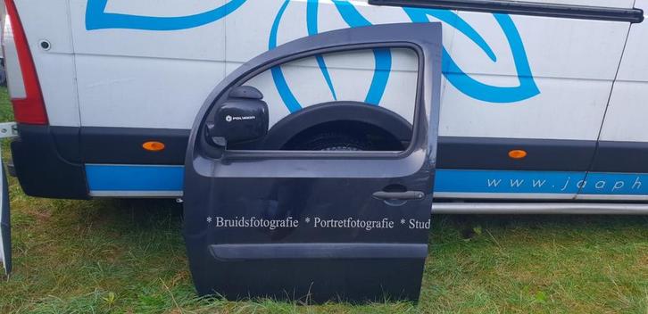 RENAULT KANGO PORTIER LINKS VOOR BJ 2010, Auto-onderdelen, Carrosserie, Deur, Gebruikt, Ophalen of Verzenden