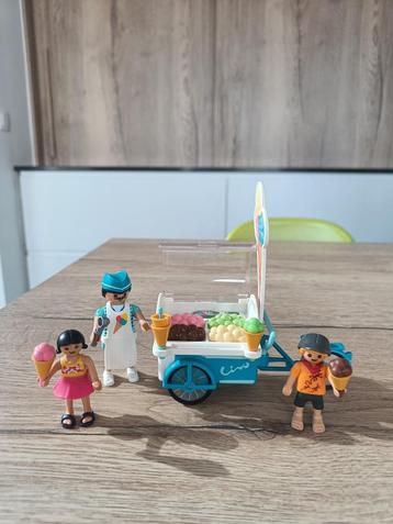 Playmobil ijs & scooter beschikbaar voor biedingen