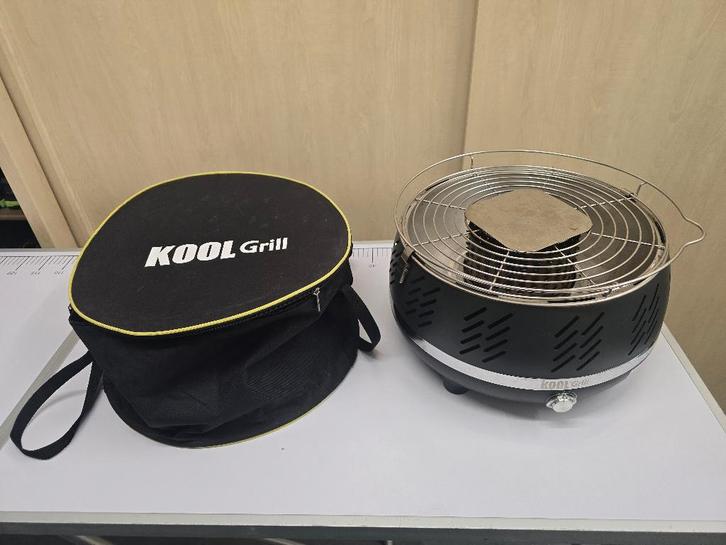 Draagbare Rookvrije Kool Grill BBQ - Mannsberger, Tuin en Terras, Houtskoolbarbecues, Zo goed als nieuw, Met accessoires, Ophalen of Verzenden
