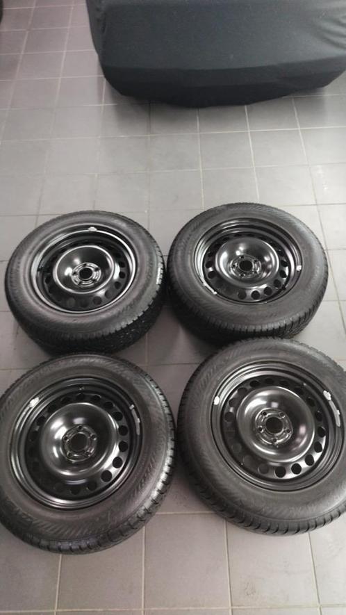 235.65.17 op staal wielen. (nieuw staal 5x108), Auto-onderdelen, Banden en Velgen, Banden en Velgen, Winterbanden, 17 inch, 235 mm