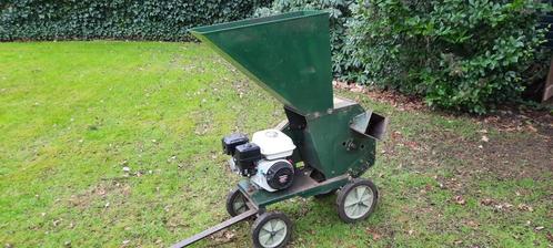 Versnipperaar/hakselaar, Tuin en Terras, Hakselaars, Gebruikt, Benzine, Ophalen