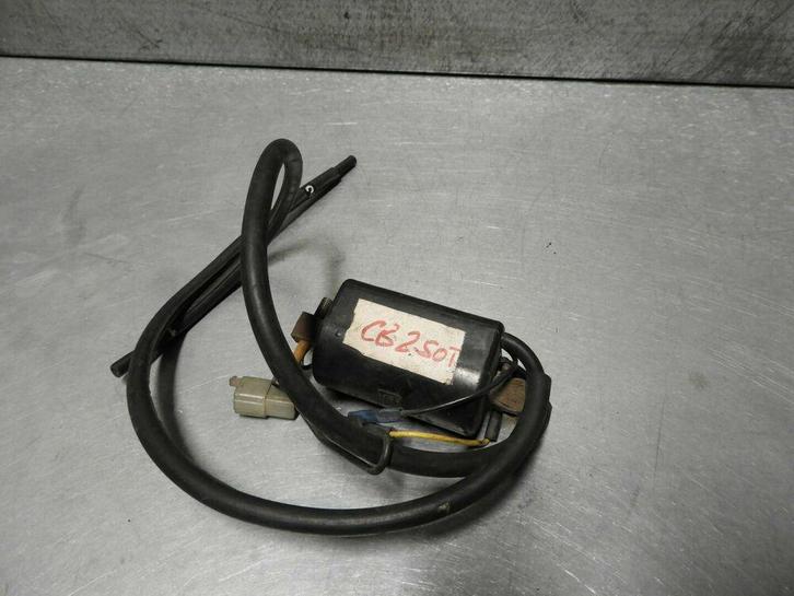 CB250T 1977 - 1978 Honda Bobijn bougiekop D1-43867, Motoren, Onderdelen | Honda