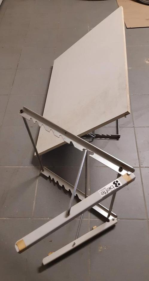 Tafelmodel tekentafeltje van 90 cm x 70 cm. Verstelbaar., Doe-het-zelf en Bouw, Tekentafels, Gebruikt, Ophalen