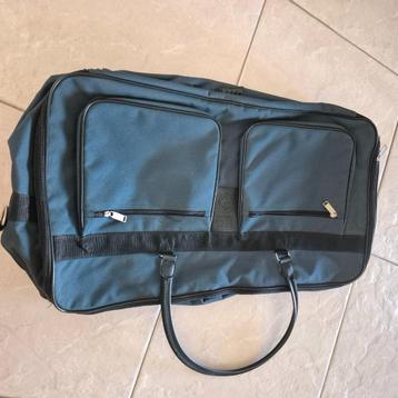 Valies/tas en kledingtas, Handtassen en Accessoires, Tassen | Reistassen en Weekendtassen, Ophalen, 20 tot 30 cm, Nieuw, 60 tot 80 cm