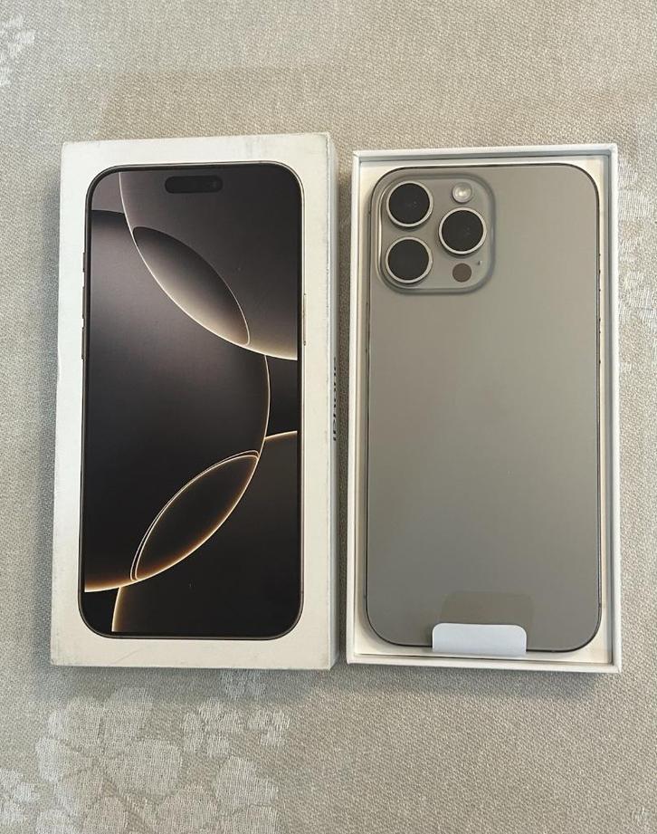 iPhone 16 Pro Max 256GB Titanium, Télécoms, Téléphonie mobile | Apple iPhone, Comme neuf, 256 GB, Sans abonnement, Sans simlock