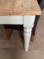 Tafel met zes stoelen, Ophalen