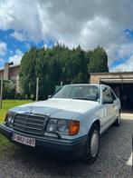 Mercedes E260, Autos, Oldtimers & Ancêtres, Berline, Automatique, Tissu, Propulsion arrière