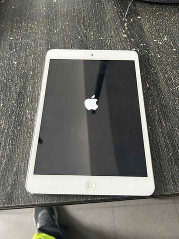 Ipad tablet  beschikbaar voor biedingen