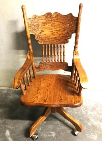 Bureau stoel Hout draaibaar op wielen Sheriff Antiek😍💑🤠😎 beschikbaar voor biedingen