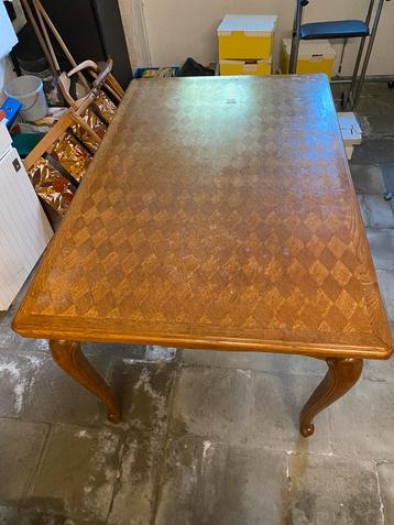 Table en chêne avec rallonge+ 6 chaises  beschikbaar voor biedingen