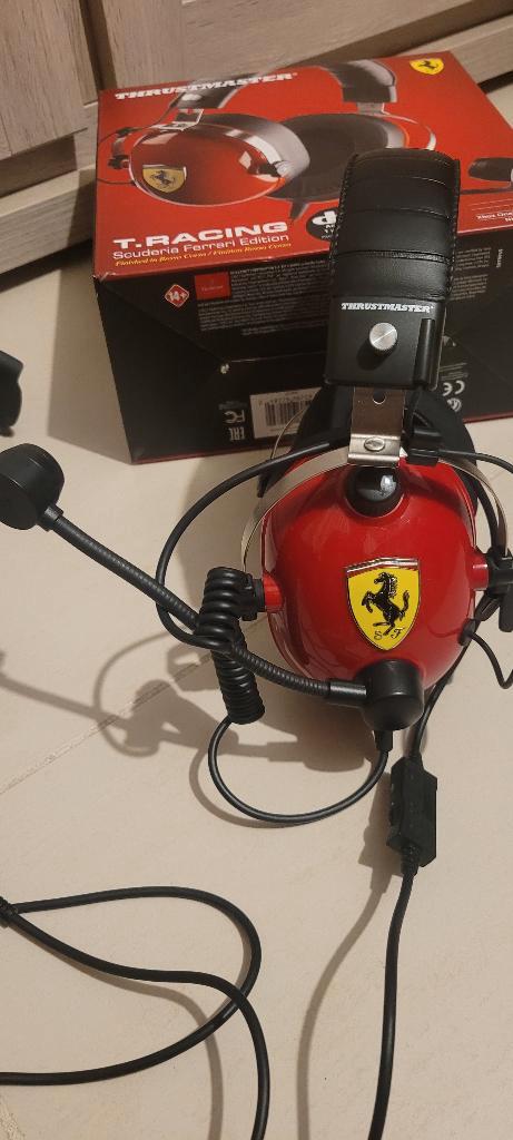 T Racing Scuderia Ferrari Edition-DTS gamingheadset, Games en Spelcomputers, Spelcomputers | Sony Consoles | Accessoires, Zo goed als nieuw