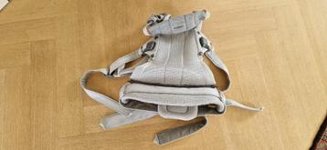 BabyBjörn Harmony zilverkleurige 3D-draagzak van mesh beschikbaar voor biedingen