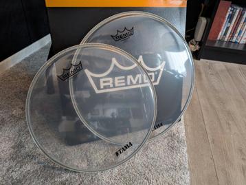 REMO Ambassador 14" en 12"+ gratis 14" en 12" Emperor coated beschikbaar voor biedingen