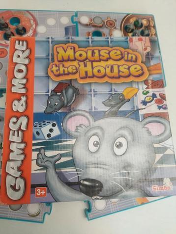 Mouse in the house. Jeu des petits chevaux 