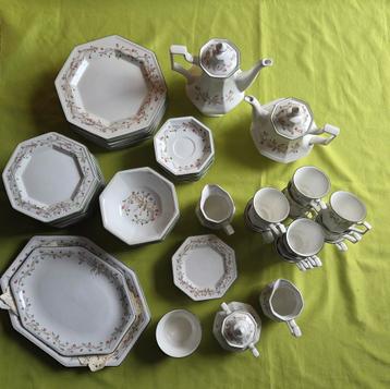 Servies Eternal Beau collectie van Johnson Brothers beschikbaar voor biedingen