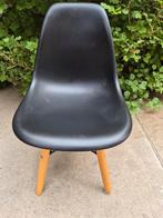 Kinderstoel Eames (replica), Ophalen, Gebruikt