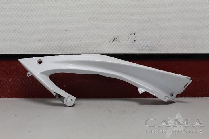 ZIJKUIPDEEL RECHTS INZET YZF R6 2008-2013 (YZF-R6 13S 1JS), Motoren, Onderdelen | Yamaha, Gebruikt