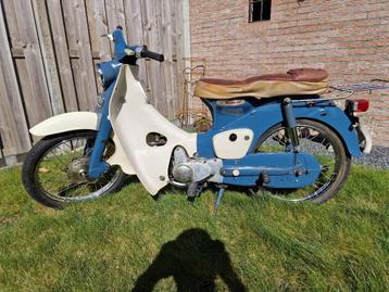 Honda C102 1964 volledig in originele staat. Zeer mooi!