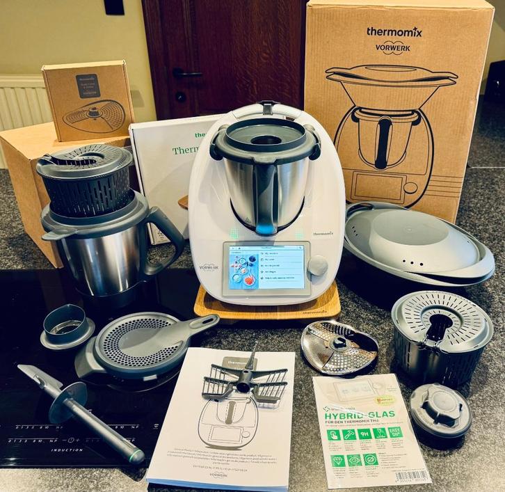 Thermomix TM6 met accesoires, Elektronische apparatuur, Keukenmixers, Zo goed als nieuw, 2 tot 3 liter, 3 snelheden of meer, Vaatwasserbestendig