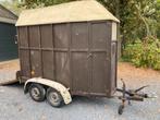 Paardentrailer / paardenaanhangwagen, Ophalen