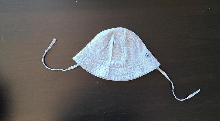 Hoedjes maat 74, Kinderen en Baby's, Babykleding | Petten en Hoeden, Gebruikt, Jongetje of Meisje, Maat 74, Hoed, Ophalen of Verzenden