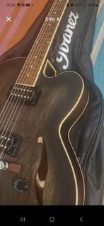 Semiacoustic Ibanez, Muziek en Instrumenten, Zo goed als nieuw