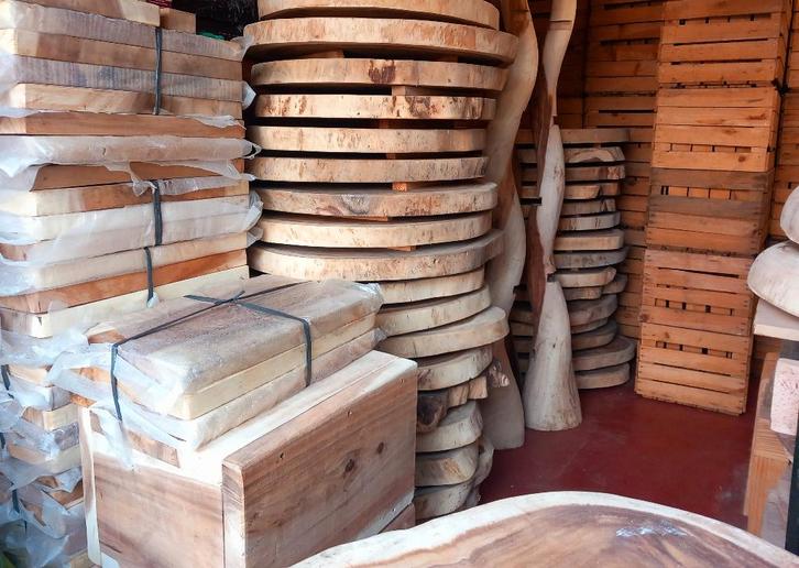 Boomstambladen in suar hout., Huis en Inrichting, Tafelonderdelen, Nieuw, Ophalen of Verzenden