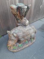 Tuinbeeld Everzwijn varken boomstronk beton 50cm hoog, Tuin en Terras, Ophalen