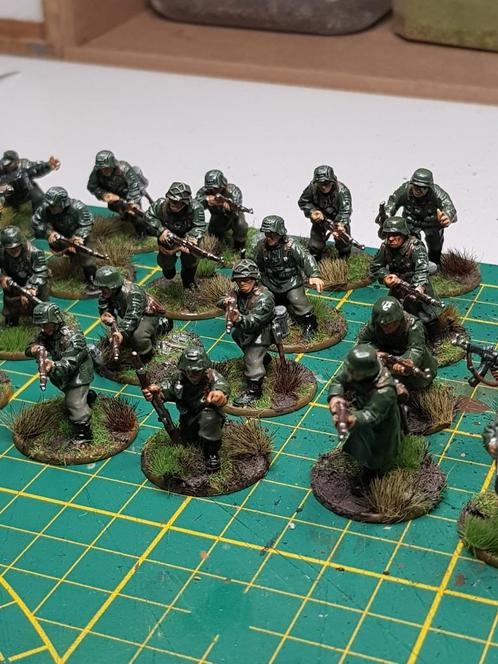 warlord bolt action: german infantery 35 stuks afgewerkt, Hobby en Vrije tijd, Wargaming, Zo goed als nieuw, Historisch, Figuurtje(s)