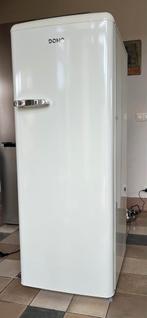 Retro Koelkast DOMO zo goed als nieuw!!!, Elektronische apparatuur, Ophalen, 120 tot 140 cm, 200 liter of meer, Energieklasse A of zuiniger