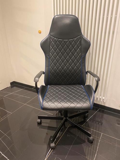 Bureau/gaming stoel ter waarde van €130, Huis en Inrichting, Bureaustoelen, Zo goed als nieuw, Ophalen