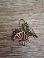 Mooie mandbroche met groene stenen., Ophalen of Verzenden, Zo goed als nieuw