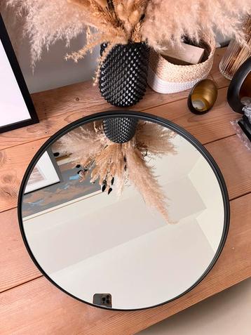 Nieuwe zwarte ronde, stalen spiegel, 50cm beschikbaar voor biedingen