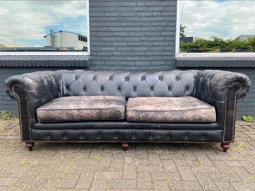 Stoere Chesterfield Bank vintage zwart GRATIS GELEVERD, Huis en Inrichting, Zetels | Voetbanken en poefs, Leer, Ophalen of Verzenden