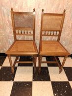2 houten stoelen met rieten bekleding, Huis en Inrichting, Ophalen, Gebruikt, Riet of Rotan, Twee
