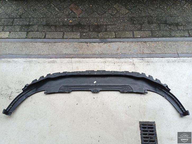 VW Golf 8 2020+ Voorbumper Onderlip Spoiler Nieuw 5H0805915A, Auto-onderdelen, Carrosserie, Volkswagen, Nieuw