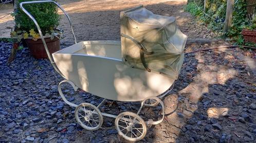 Antieke kinderwagen uit de jaren 50, Antiek en Kunst, Antiek | Speelgoed, Ophalen