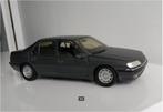 Peugeot 605 in goede staat scale 1:18, Hobby en Vrije tijd, Modelauto's | 1:18, Ophalen of Verzenden, Auto, Solido