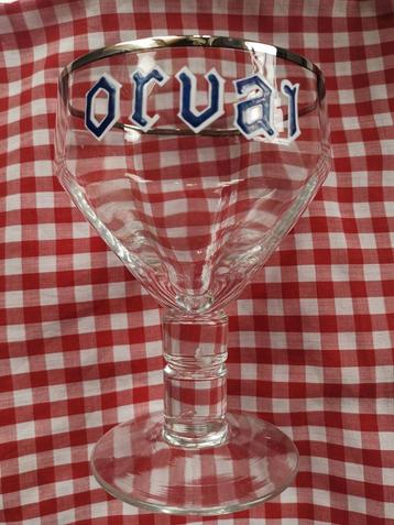 Antiek geëmailleerd glas en verzamelglas van Orval 