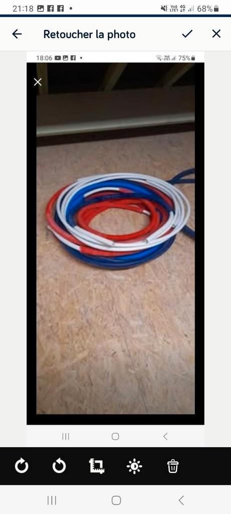 Comap le rouge 16x2 de 7m60 =10€, le bleu clair16x2 de 6m72=, Bricolage & Construction, Chauffage & Radiateurs, Neuf, Enlèvement