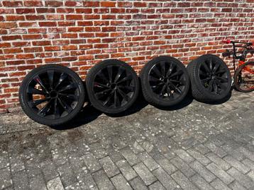 Velgen 5 gats  beschikbaar voor biedingen