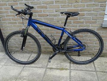 MTB Thompson, Enlèvement, Utilisé, Hommes