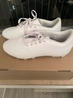 Chaussures de foot crampon utilisé 2x 39.5, Sports & Fitness, Football, Comme neuf, Chaussures