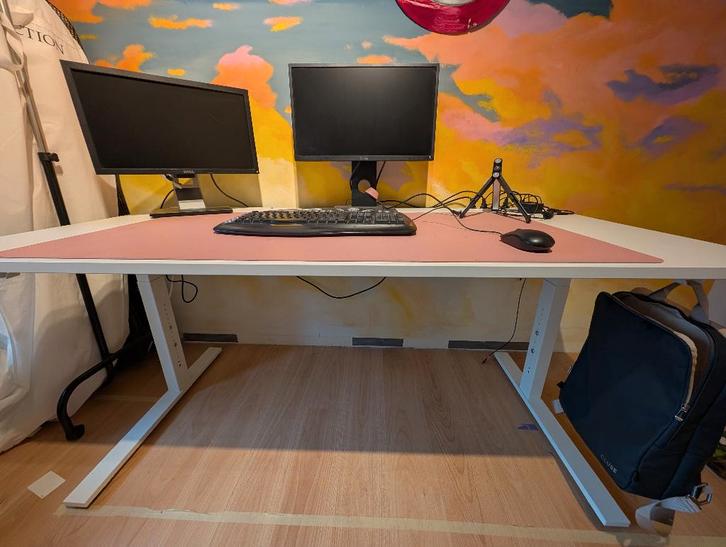 IKEA zit-sta bureau wit – verstelbaar – als nieuw, Huis en Inrichting, Bureaus, Zo goed als nieuw, Bureau, In hoogte verstelbaar