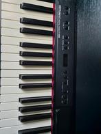 Roland F140 R, Muziek en Instrumenten, Piano's, Piano, Zo goed als nieuw, Ophalen